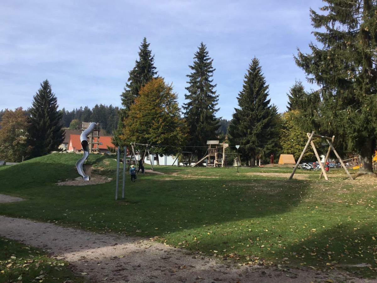 Gemuetliche 1Z Fewo In Schoenwald Mit Balkon, Schwimmbad, Sauna, Fitness Schönwald Exterior foto